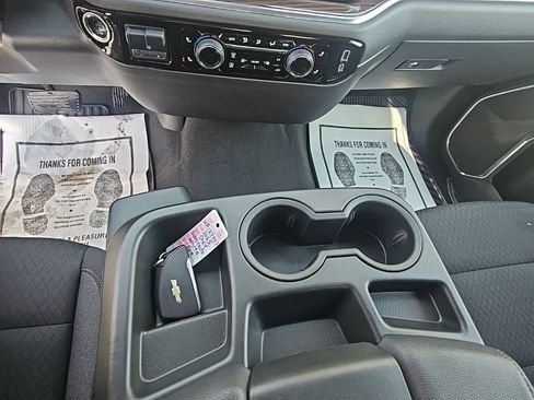 Used 2025 Chevrolet Silverado 1500 LT image 14