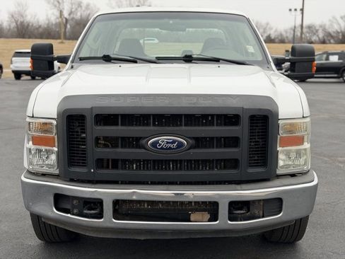 Used 2009 Ford F250 2WD Crew Cab Super Duty image 2