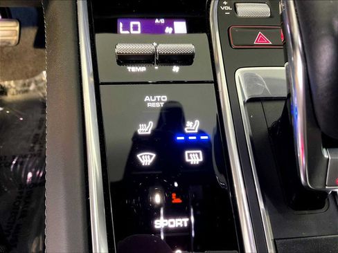 Certified 2023 Porsche Panamera 4 AWD/4WD image 37