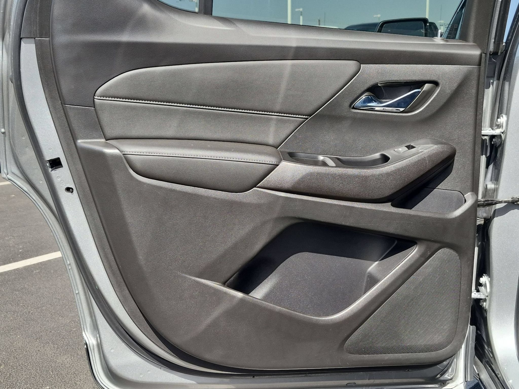 Certified 2023 Chevrolet Traverse LT FWD image 14