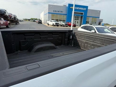 Used 2025 Chevrolet Silverado 2500 High Country w/ High Country Premium Package image 16