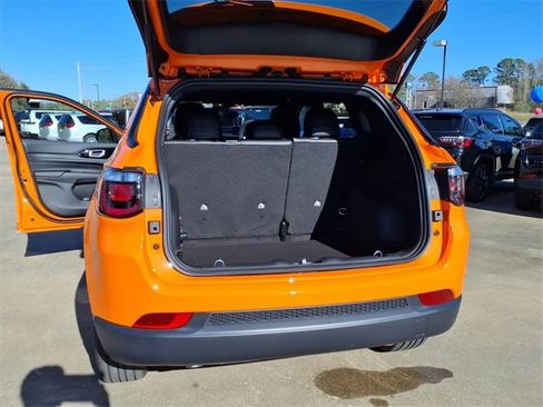 New 2026 Jeep Compass Latitude image 15