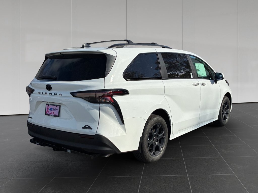 New 2026 Toyota Sienna XLE Woodland Edition AWD/4WD image 6