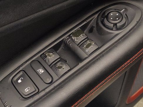 Used 2017 Jeep Compass Trailhawk w/ Leather Interior Group AWD/4WD image 27
