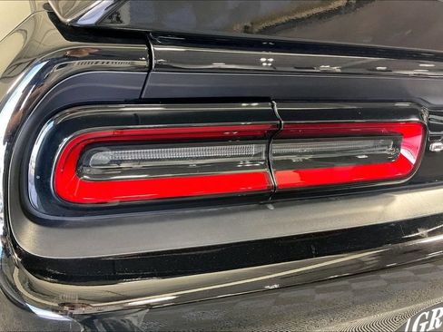 Used 2020 Dodge Challenger R/T RWD image 39