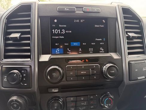 Used 2018 Ford F150 XLT w/ Equipment Group 302A Luxury AWD/4WD image 26