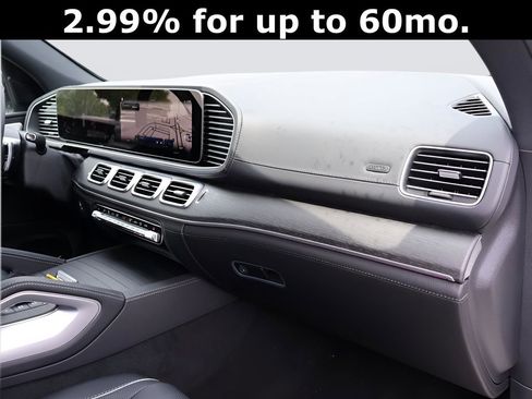 New 2025 Mercedes-Benz GLS 580 4MATIC image 12