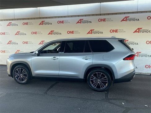 Certified 2024 Toyota Grand Highlander AWD Hybrid image 5