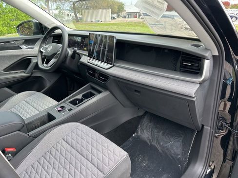 New 2026 Volkswagen Tiguan S FWD image 42