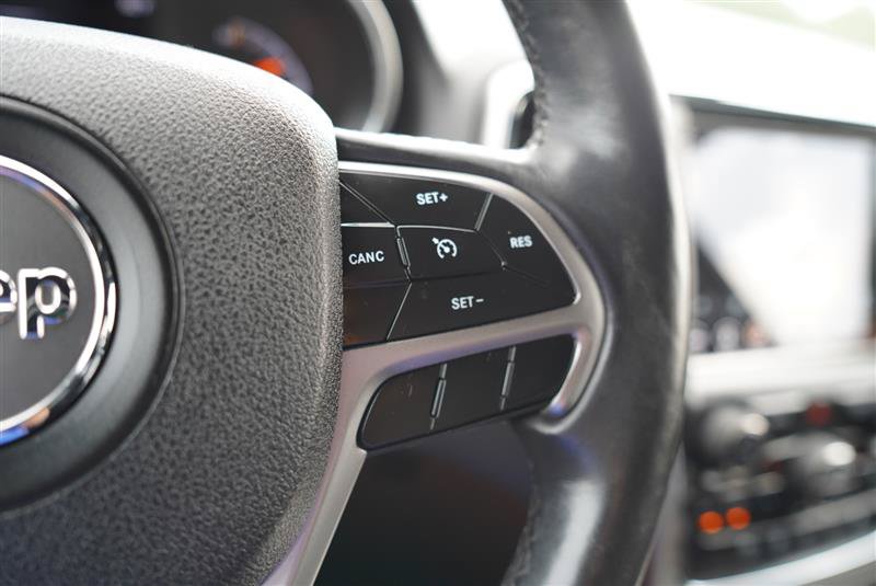 Used 2018 Jeep Grand Cherokee Limited AWD/4WD image 53