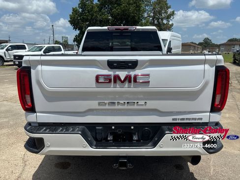 Used 2022 GMC Sierra 2500 Denali AWD/4WD image 13