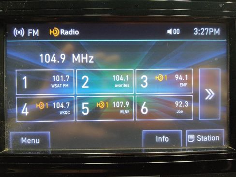 Used 2018 Mitsubishi Outlander SE image 25