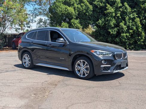 Used 2017 BMW X1 xDrive28i image 2