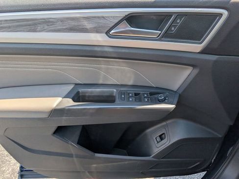 Used 2023 Volkswagen Atlas Cross Sport SE w/ Panoramic Sunroof Package FWD image 36