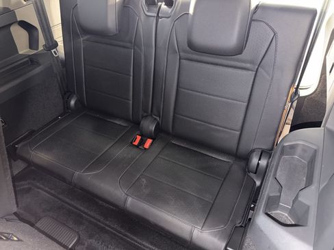 Used 2020 Volkswagen Tiguan SE R-Line FWD image 34