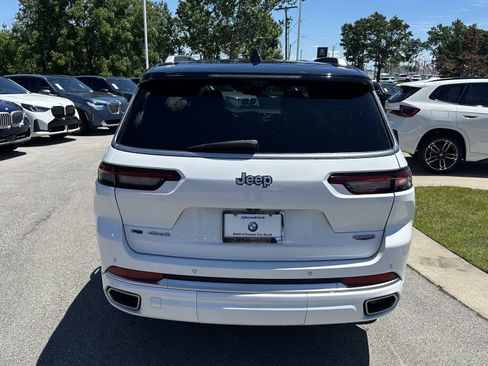 Used 2022 Jeep Grand Cherokee L Summit AWD/4WD image 9