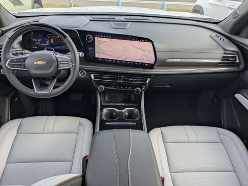 New 2026 Chevrolet Traverse High Country image 16