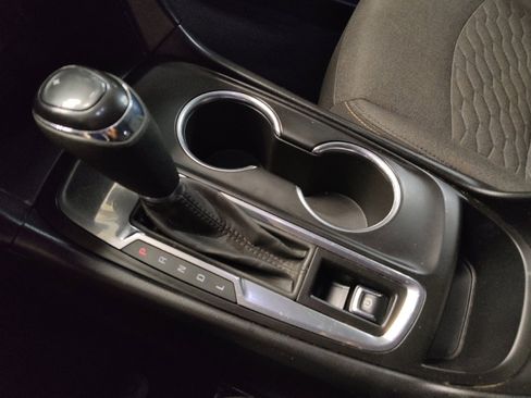 Used 2021 Chevrolet Equinox LT FWD image 26