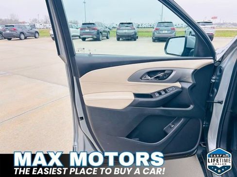 Used 2023 Chevrolet Traverse LT w/ LPO, Cargo Package image 16