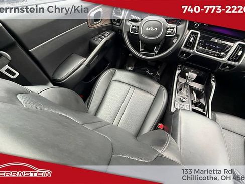 Used 2022 Kia Sorento S w/ Panoramic Sunroof Package AWD/4WD image 12