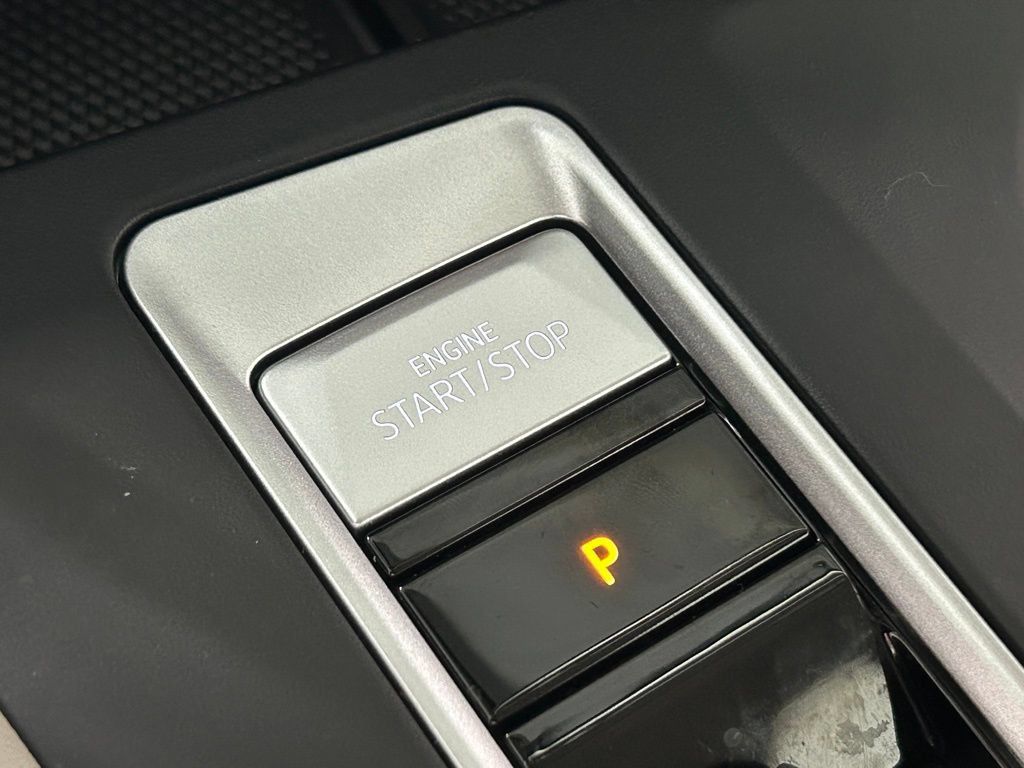 Used 2024 Volkswagen Atlas SE FWD image 52