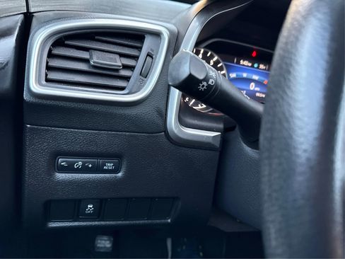 Used 2017 Nissan Murano S w/ Navigation Package AWD/4WD image 27