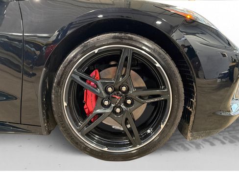 Used 2020 Chevrolet Corvette Stingray 2LT w/ 2LT Preferred Equipment Group RWD image 48