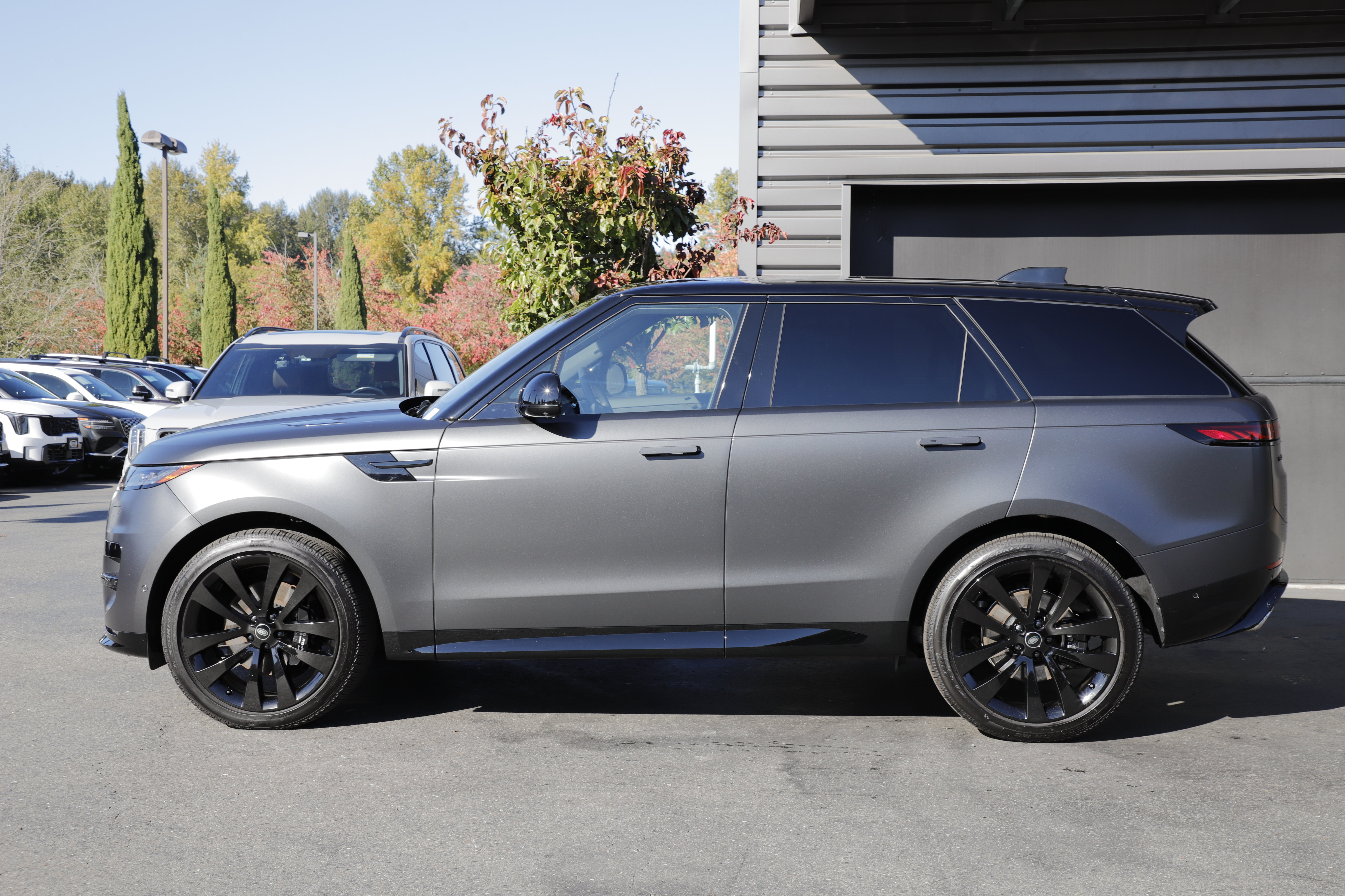 Used 2025 Land Rover Range Rover Sport Dynamic SE AWD/4WD image 7