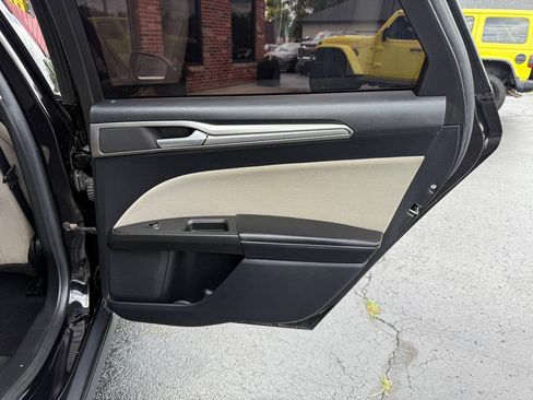 Used 2020 Ford Fusion S FWD image 21