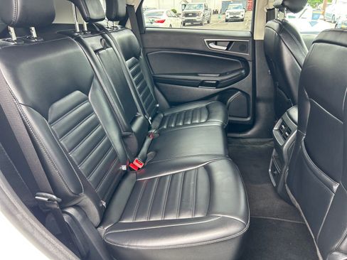 Used 2024 Ford Edge SEL AWD/4WD image 18