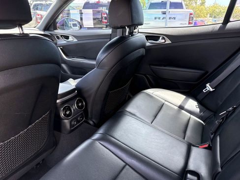 Used 2022 Kia Stinger GT1 RWD image 15