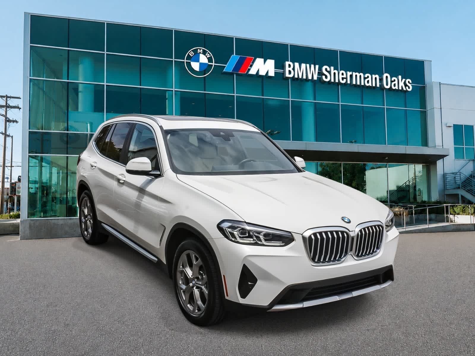 Used 2023 BMW X3 sDrive30i w/ Convenience Package RWD image 3