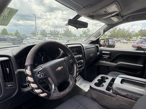Used 2015 Chevrolet Silverado 1500 LT RWD image 3
