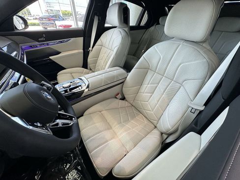 New 2026 BMW 760i xDrive w/ Executive Package AWD/4WD image 8