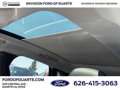 New 2025 Ford Escape SE image 18