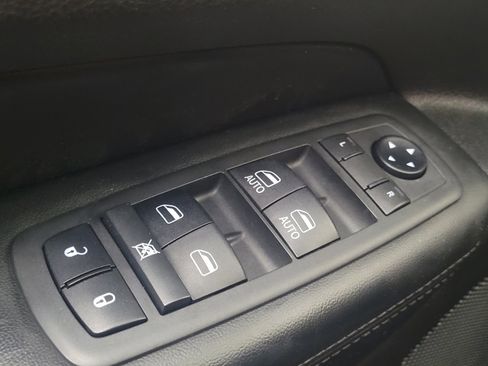 Used 2019 Jeep Grand Cherokee Limited X AWD/4WD image 27