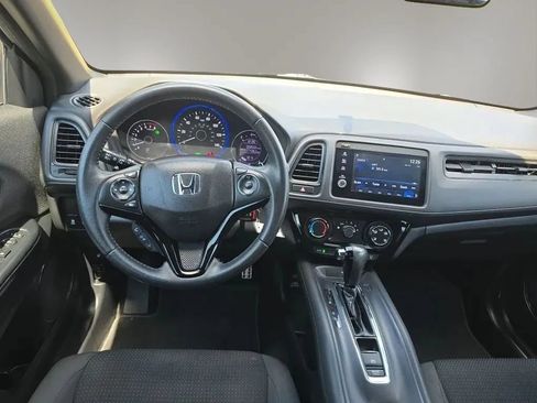 Used 2019 Honda HR-V Sport image 14
