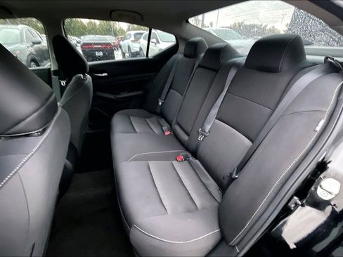 Used 2022 Nissan Altima 2.5 SV image 36