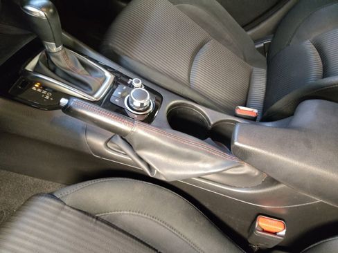 Used 2014 MAZDA MAZDA3 i Touring w/ Technology Package image 26