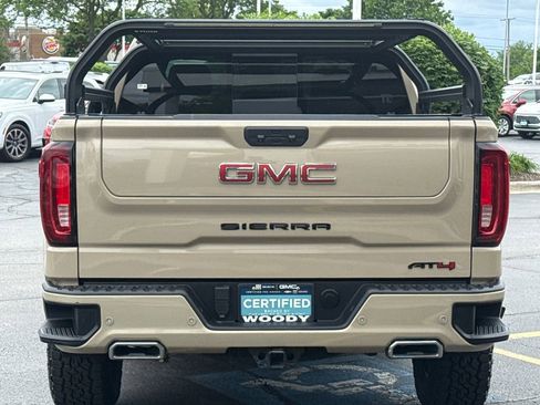 Certified 2023 GMC Sierra 1500 AT4 w/ AT4 Premium Package AWD/4WD image 9
