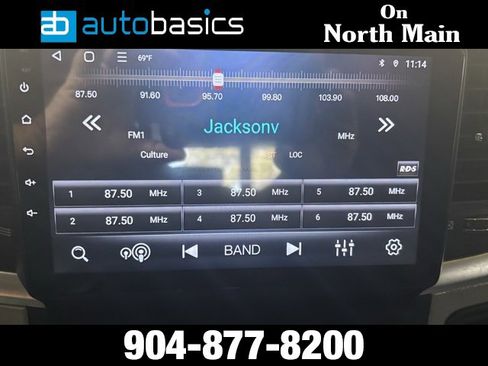 Used 2016 RAM 1500 Classic SLT image 32