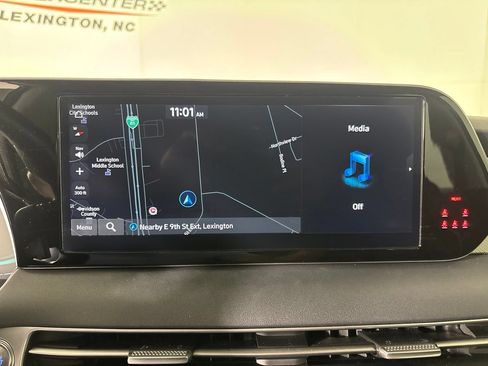 Used 2024 Hyundai Palisade SEL FWD image 22