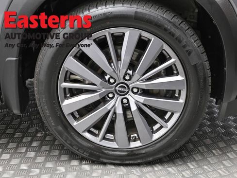 Used 2023 Nissan Pathfinder SL w/ SL Premium Package image 32