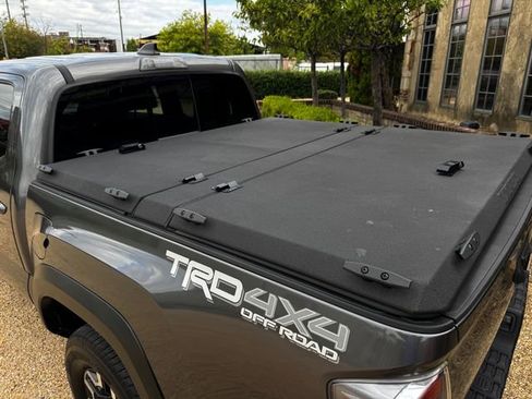 Used 2022 Toyota Tacoma 4x4 Double Cab image 12