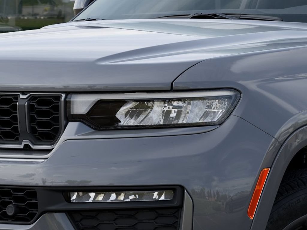 New 2027 Jeep Grand Cherokee Limited AWD/4WD image 12