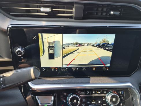 Used 2024 GMC Sierra 2500 Denali w/ Denali Reserve Package image 30