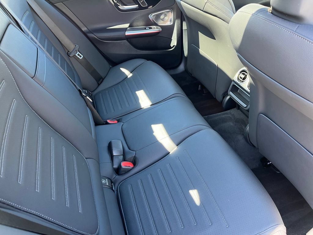 Used 2026 Mercedes-Benz C 300 4MATIC Sedan image 17