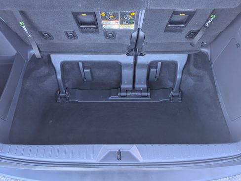 Used 2021 Toyota Sienna XLE image 41