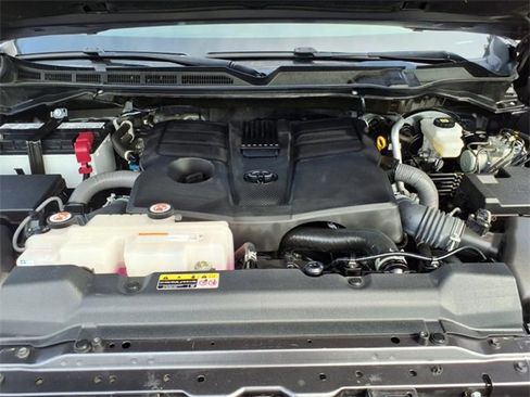 Used 2022 Toyota Tundra SR5 image 15