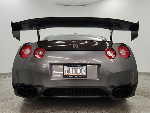 Used 2011 Nissan GT-R Premium AWD/4WD image 30